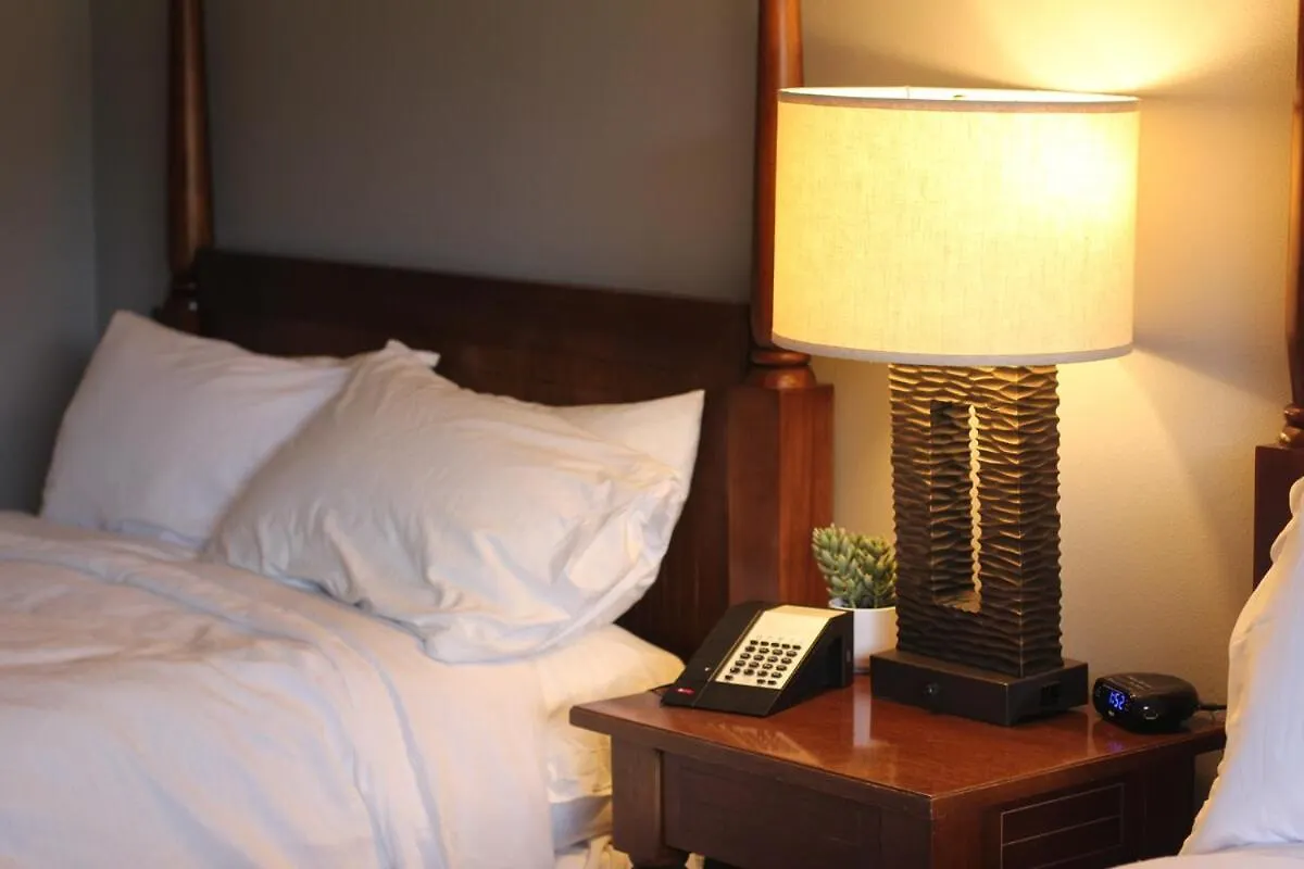 New! 2 Hotel Rooms, A Pool Ocean View Room Plus A Mountain View Room At 4 Star Kauai Beach Resort Lihue United States